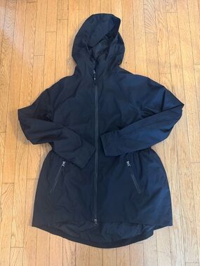 Women's Black Lululemon Hooded Rain Jacket